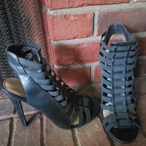 Black High hills "Just Fab" - Picture 4 of 4